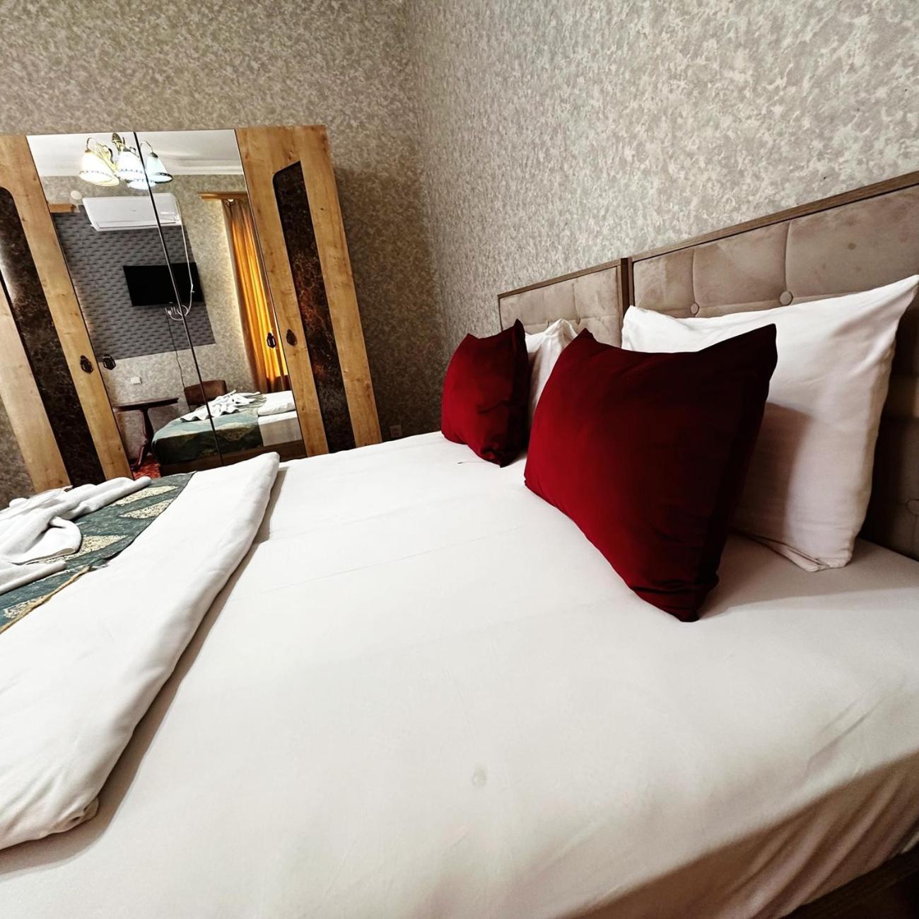 Avi Hotel Baku Luaran gambar