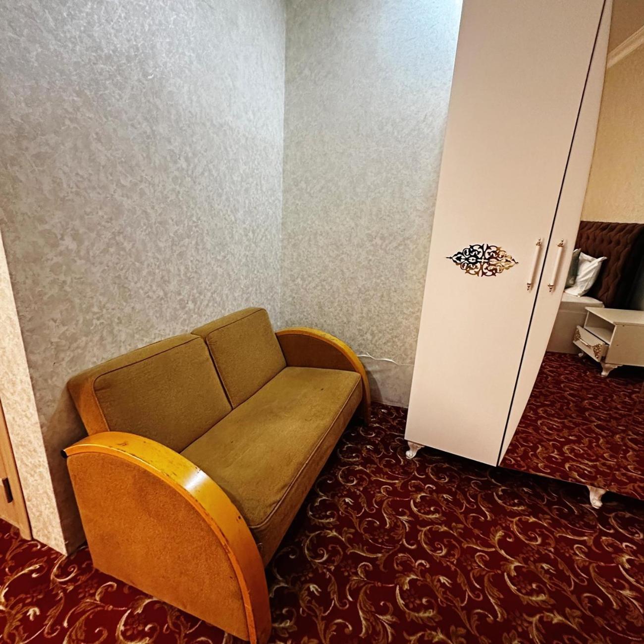 Avi Hotel Baku Luaran gambar