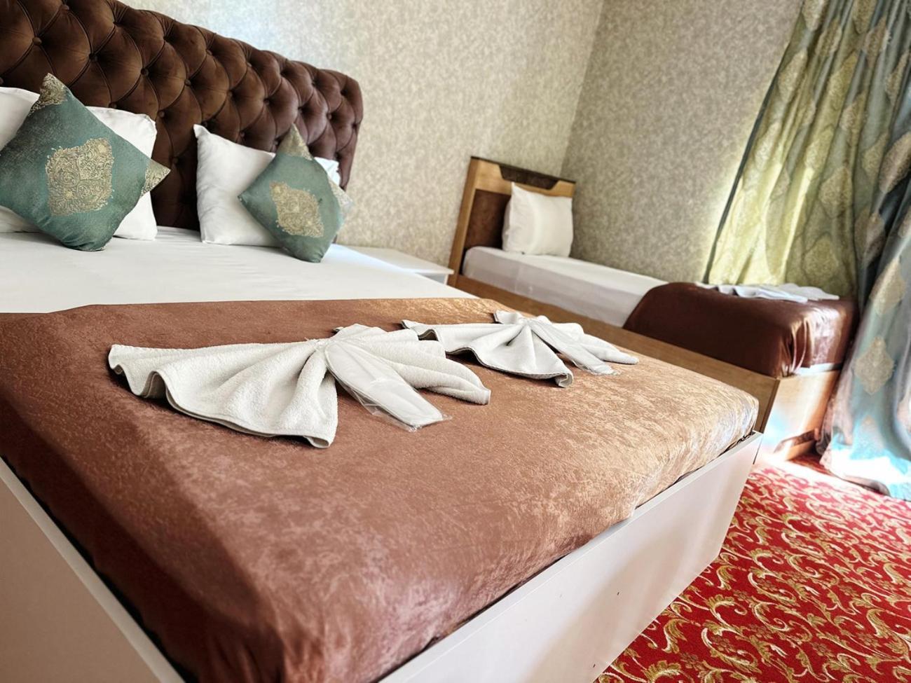 Avi Hotel Baku Luaran gambar