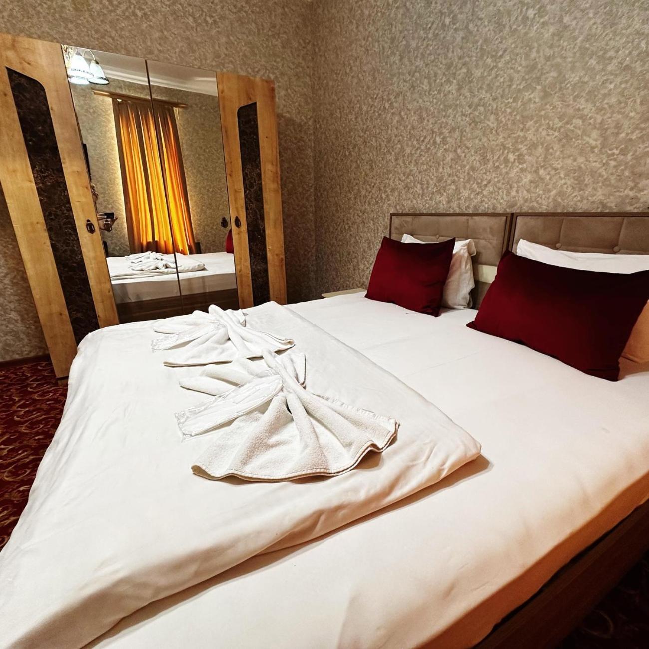 Avi Hotel Baku Luaran gambar