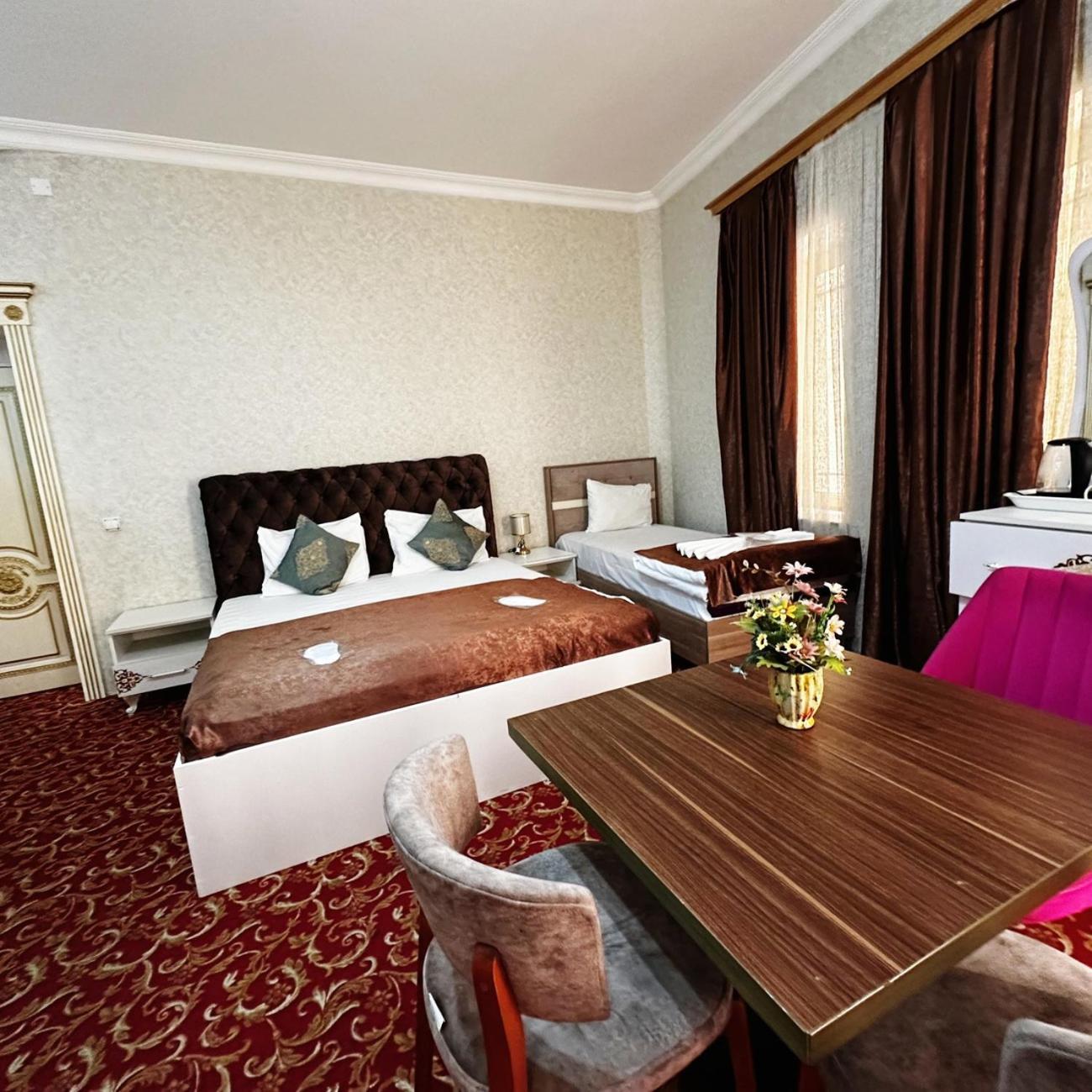 Avi Hotel Baku Luaran gambar