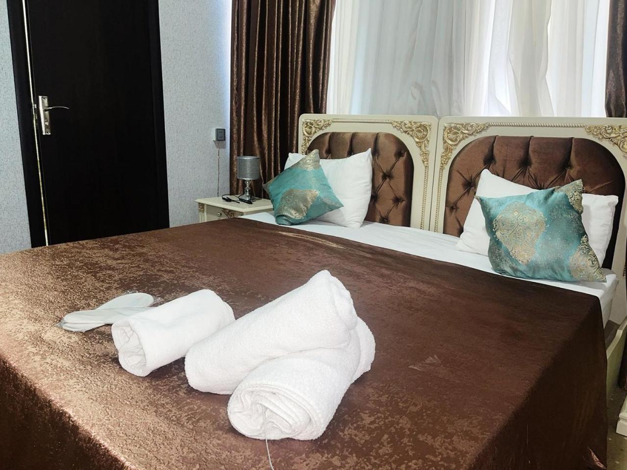 Avi Hotel Baku Luaran gambar
