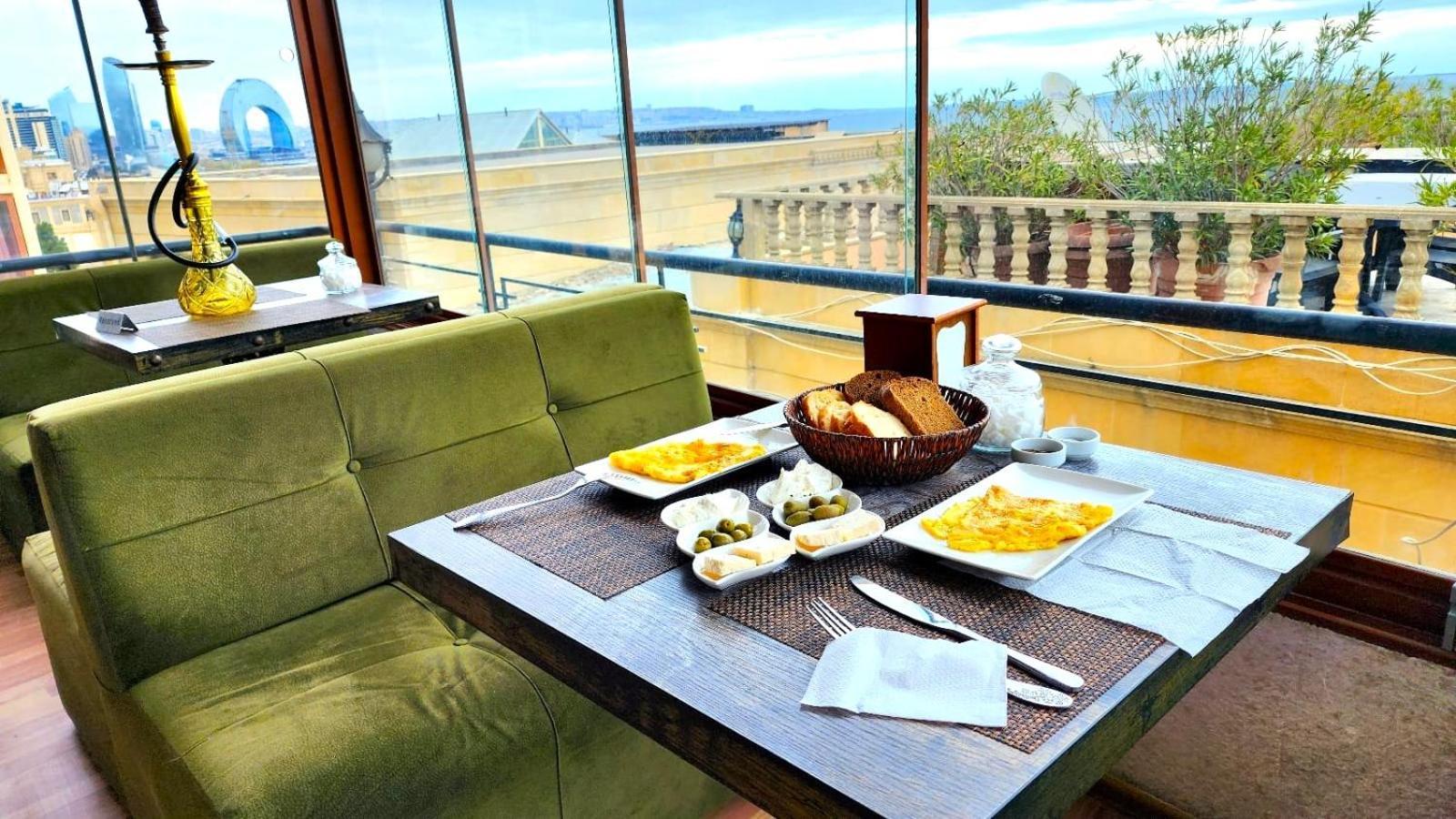 Avi Hotel Baku Luaran gambar